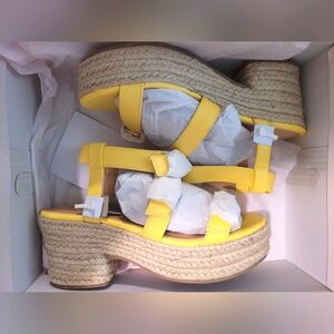 Shoedazzle yellow wedges size 7.5 NEW